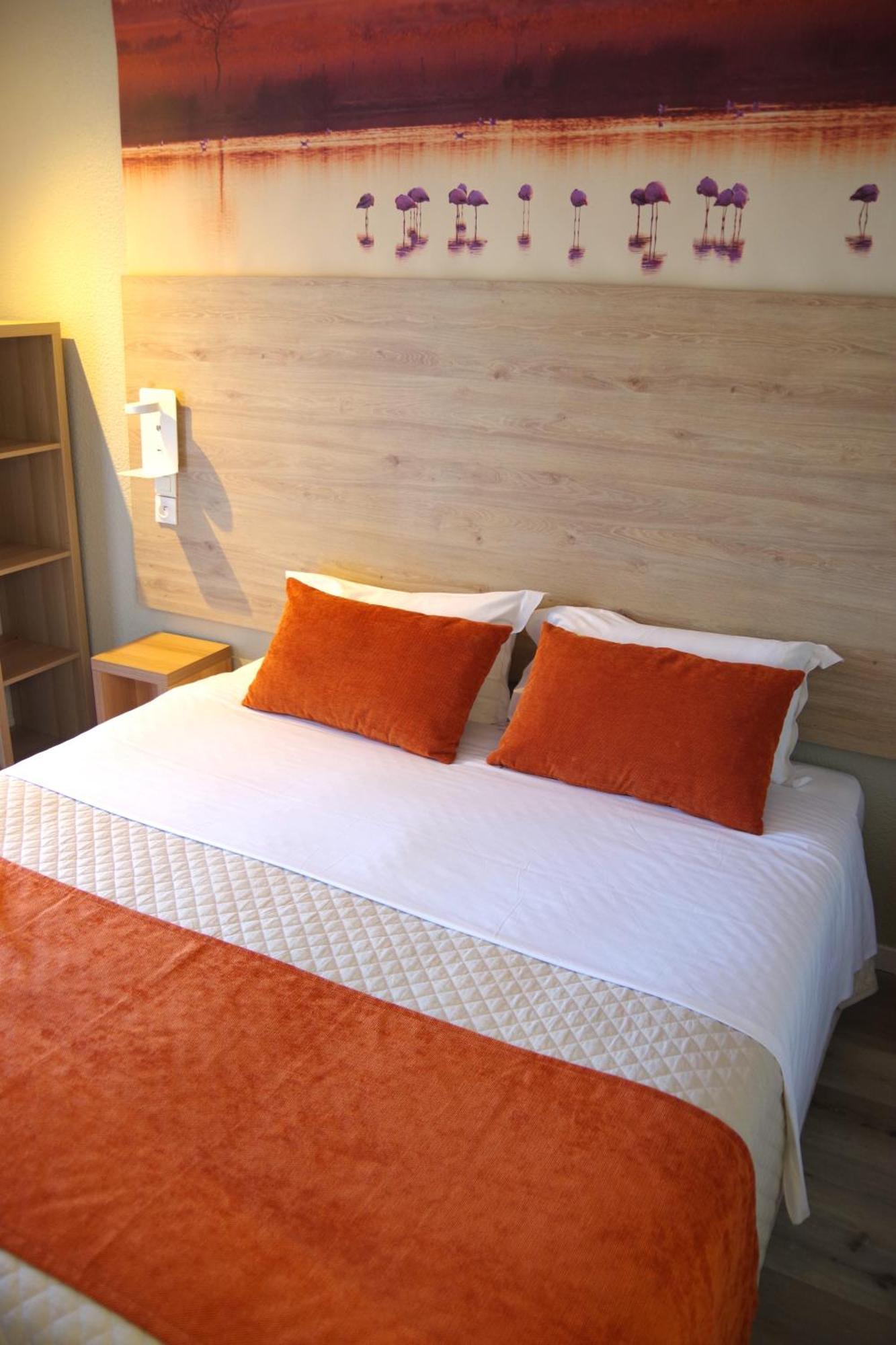 Des Ponts D'arles Hotel Arles