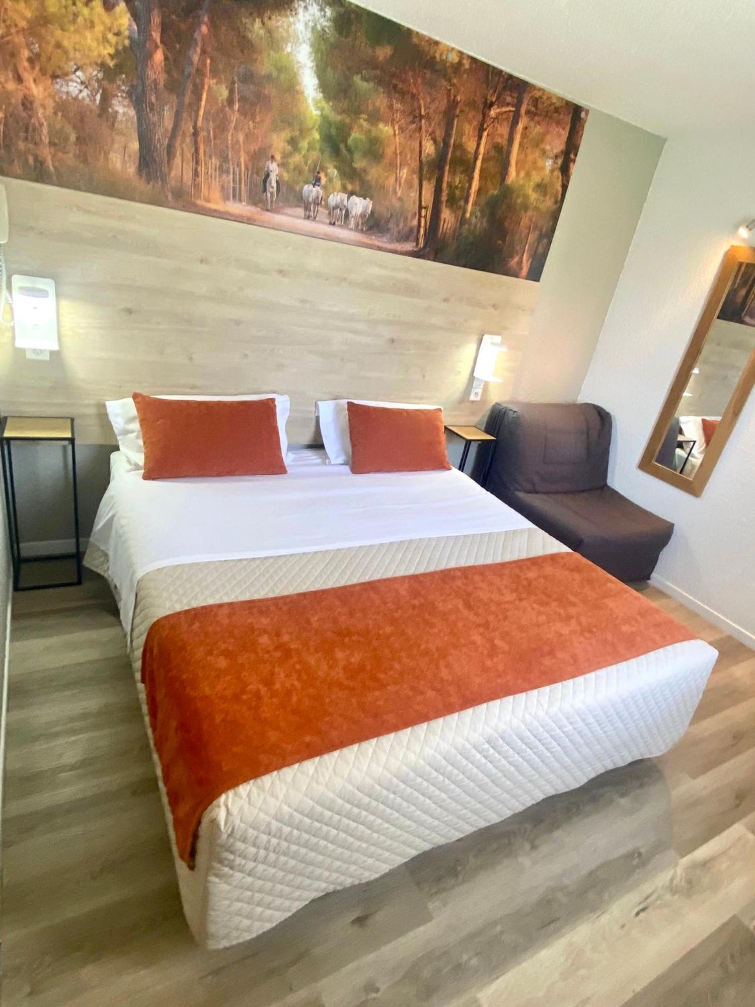 Hotel Des Ponts D'arles 3*
