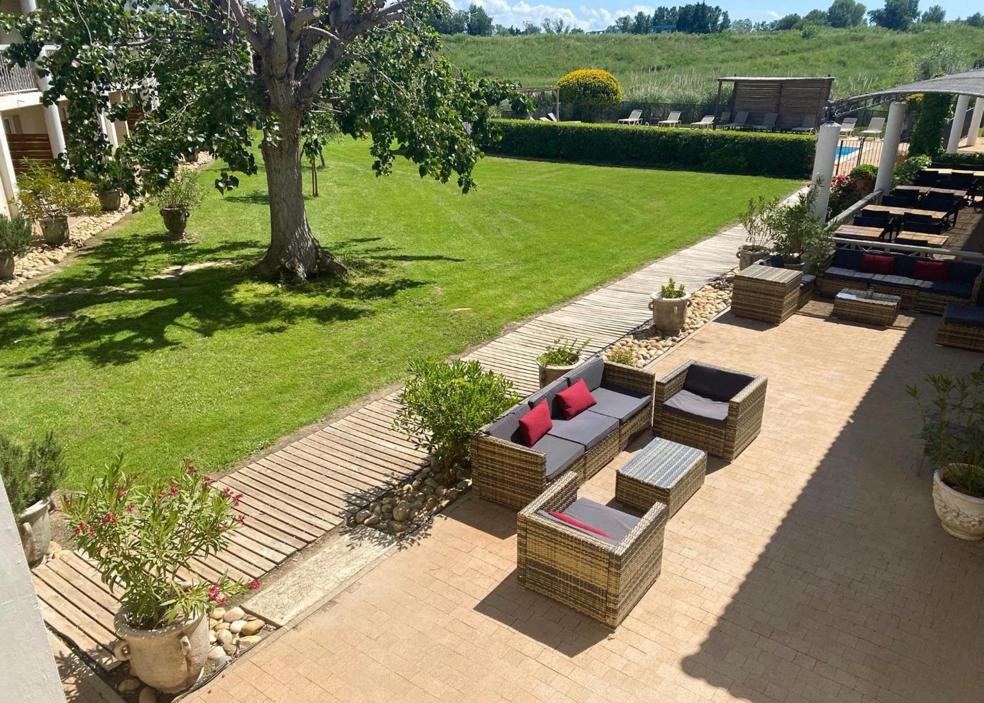 Des Ponts D'arles Hotel